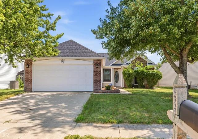 Photo 1 of Single family home for sale at 4327 Strawflower Dr, Indianapolis, IN 46203 | MLS# 22123301 | Listing updated on 2026-09-07