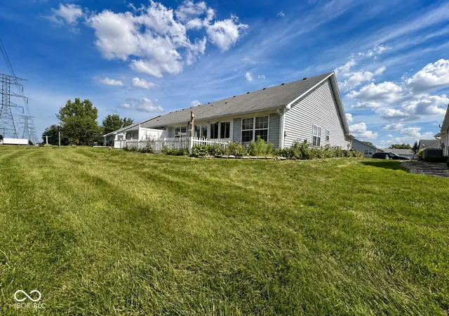 Photo 2 of Single family home for sale at 11510 Coastal Wy, Indianapolis, IN 46229 | MLS# 22123310 | Listing updated on 2026-09-01