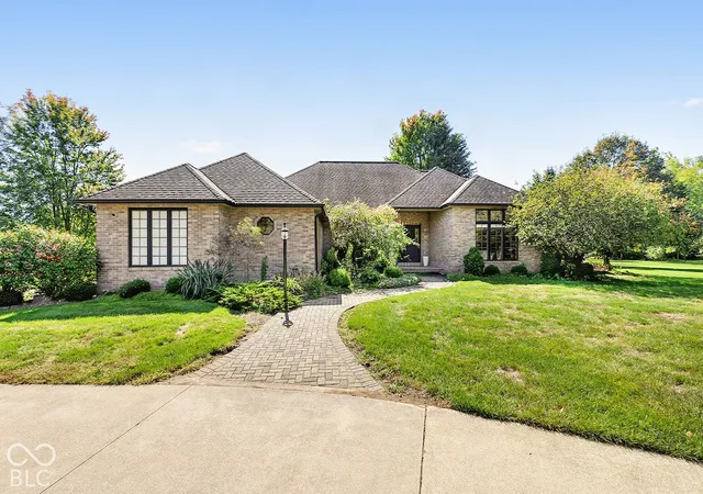 Photo 1 of Single family home for sale at 5771 S Burlington Dr, Muncie, IN 47302 | MLS# 22123352 | Listing updated on 2026-10-08
