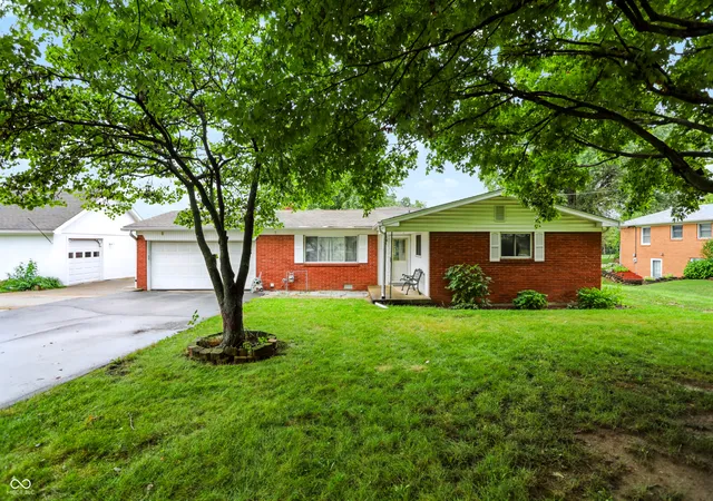 Single family home for sale at 3105 Stella Dr, Greenwood, IN 46143 | MLS# 22123364