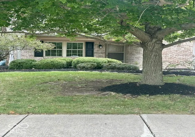 Photo 2 of Single family home for sale at 8930 Stepping Stone Way, Avon, IN 46123 | MLS# 22123386 | Listing updated on 2026-09-30