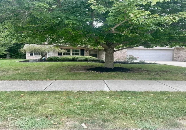 Photo 1 of Single family home for sale at 8930 Stepping Stone Way, Avon, IN 46123 | MLS# 22123386 | Listing updated on 2026-09-30