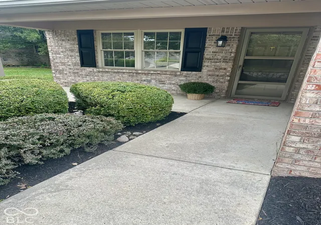 Photo 3 of Single family home for sale at 8930 Stepping Stone Way, Avon, IN 46123 | MLS# 22123386 | Listing updated on 2026-09-30