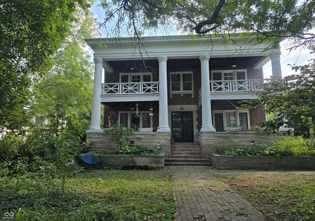 Photo 1 of Sale Pending at 945 Woodruff Pl Middle Dr, Indianapolis, IN 46201 | MLS# 22123397 | Listing updated on 2026-09-04
