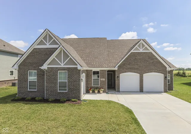Photo 1 of Sale Pending at 5419 Volanti Way, Greenwood, IN 46143 | MLS# 22123400 | Listing updated on 2026-09-17