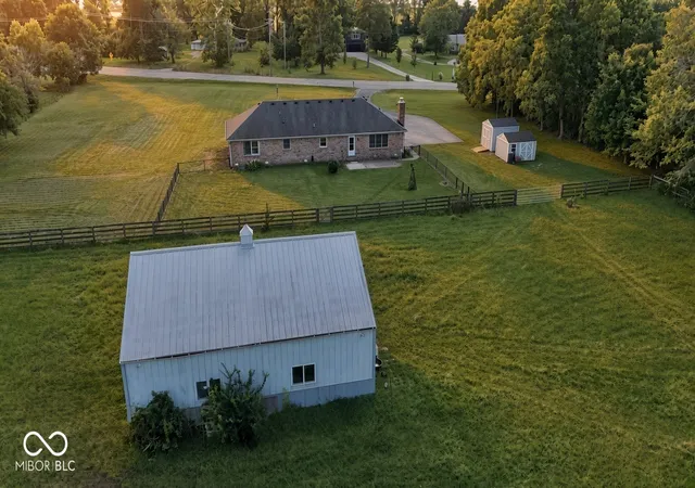 Photo 3 of Single family home for sale at 2820 State Rd 38 E, Westfield, IN 46074 | MLS# 22123410 | Listing updated on 2026-10-09