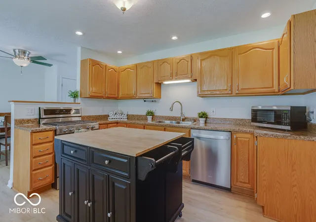 Photo 3 of Sale Pending at 755 W Street Rd 47, Lebanon, IN 46052 | MLS# 22123412 | Listing updated on 2026-09-22