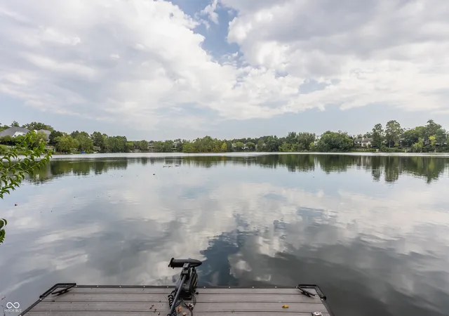Photo 2 of Sale Pending at 6375 Oxbow Way, Indianapolis, IN 46220 | MLS# 22123414 | Listing updated on 2026-09-16