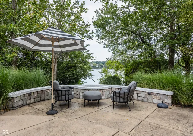 Photo 3 of Sale Pending at 6375 Oxbow Way, Indianapolis, IN 46220 | MLS# 22123414 | Listing updated on 2026-09-16