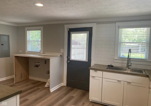 Photo 2 of Single family home for sale at 962 N Olney St, Indianapolis, IN 46201 | MLS# 22123430 | Listing updated on 2026-08-31