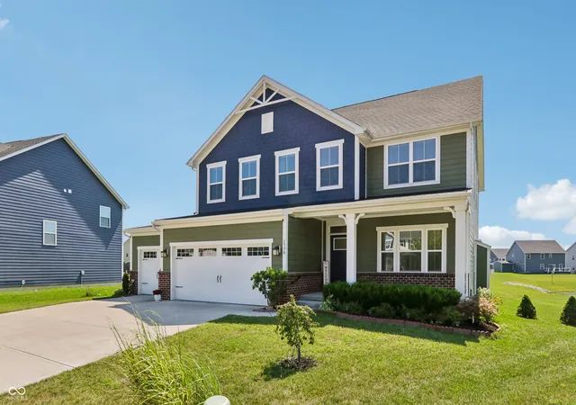 Photo 3 of Single family home for sale at 2536 Dorset Dr, Plainfield, IN 46168 | MLS# 22123434 | Listing updated on 2026-09-18