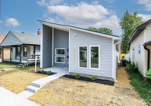 Photo 2 of Single family home for sale at 939 Haugh St, Indianapolis, IN 46222 | MLS# 22123442 | Listing updated on 2026-10-05