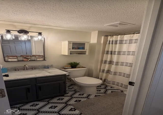 Photo 3 of Condo for sale at 9590 S Lake Ridge Dr, Bloomington, IN 47401 | MLS# 22123456 | Listing updated on 2026-09-08