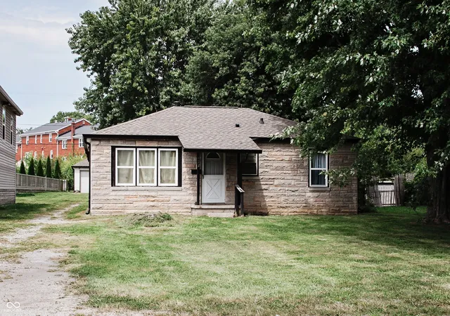 Photo 2 of Single family home for sale at 2822 Walker Ave, Indianapolis, IN 46203 | MLS# 22123471 | Listing updated on 2026-09-03