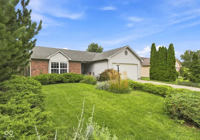 Photo 2 of Sale Pending at 7627 Dancy Dr, Indianapolis, IN 46239 | MLS# 22123475 | Listing updated on 2026-09-29