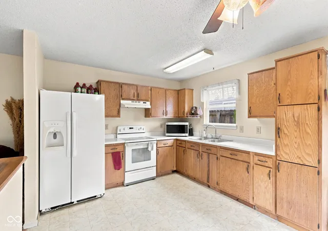 Photo 3 of Sale Pending at 7627 Dancy Dr, Indianapolis, IN 46239 | MLS# 22123475 | Listing updated on 2026-09-29