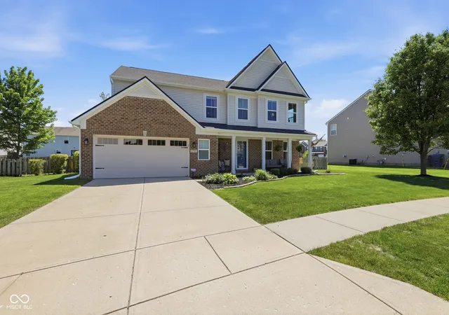 Photo 2 of Single family home for sale at 4789 Summit Lake Pl, Indianapolis, IN 46239 | MLS# 22123485 | Listing updated on 2026-09-23