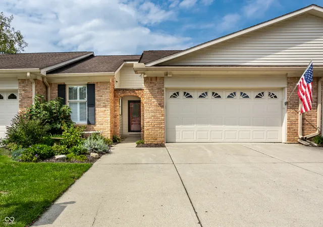 Photo 1 of Condo for sale at 8406 Quail Holw Rd, Indianapolis, IN 46260 | MLS# 22123497 | Listing updated on 2026-09-18