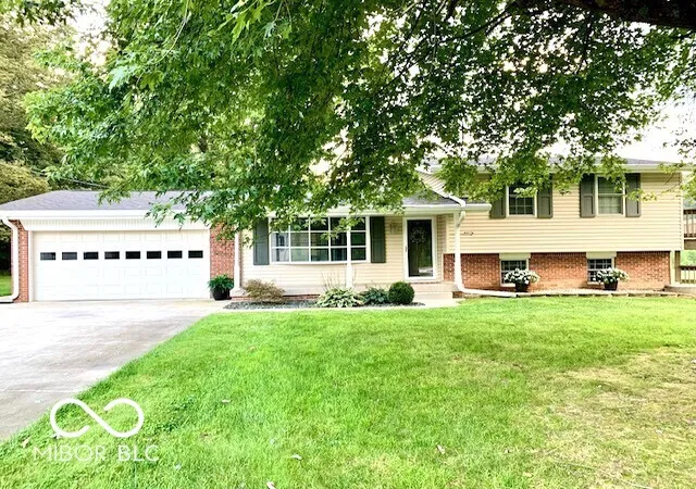 Photo 1 of Single family home for sale at 10701 S 400 West, Columbus, IN 47201 | MLS# 22123516 | Listing updated on 2026-10-09