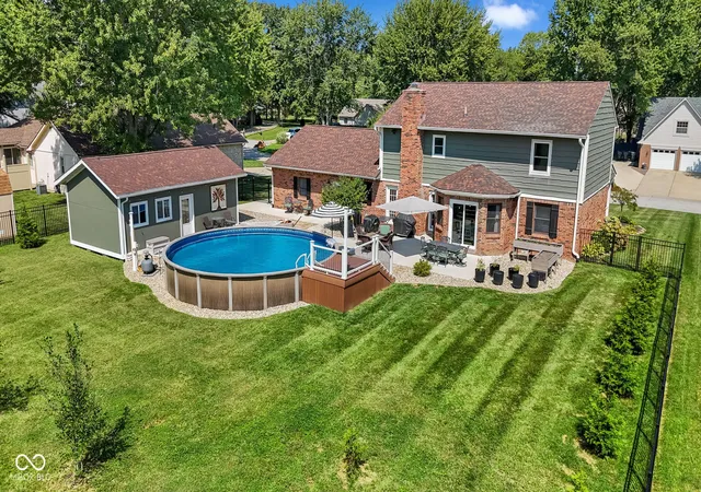 Photo 3 of Sale Pending at 9 Marley Ct, Whiteland, IN 46184 | MLS# 22123520 | Listing updated on 2026-09-16