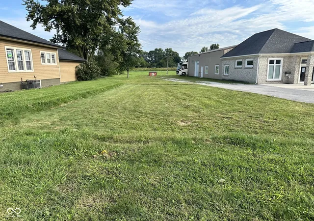 Photo 2 of Land for sale at 426 E Main St, Brownsburg, IN 46112 | MLS# 22123532 | Listing updated on 2026-08-31