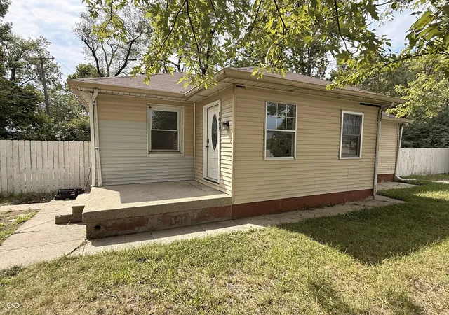 Photo 1 of Single family home for sale at 1439 W Hanna Ave, Indianapolis, IN 46217 | MLS# 22123545 | Listing updated on 2026-08-31