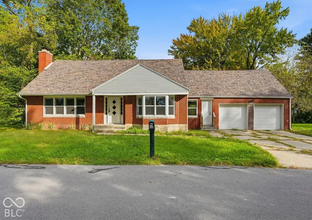Single family home for sale at 2924 W 22nd Street, Anderson, IN 46011 | MLS# 22123562