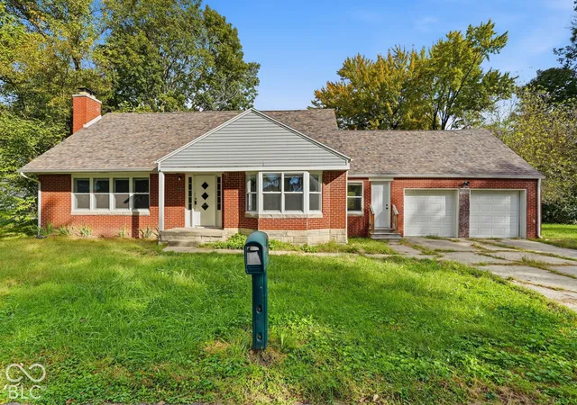Photo 2 of Single family home for sale at 2924 W 22nd Street, Anderson, IN 46011 | MLS# 22123562 | Listing updated on 2026-10-01