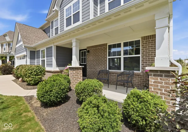 Photo 2 of Single family home for sale at 15614 Whelchel Dr, Fishers, IN 46037 | MLS# 22123572 | Listing updated on 2026-09-16