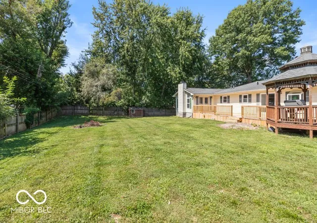 Photo 3 of Single family home for sale at 5329 W Smith Valley Rd, Greenwood, IN 46142 | MLS# 22123576 | Listing updated on 2026-10-05