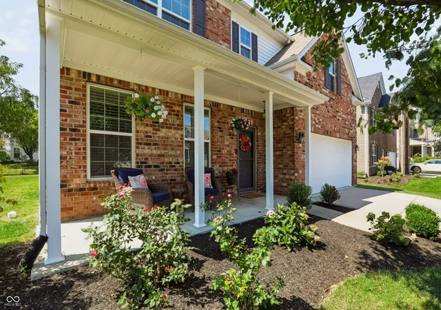 Photo 2 of Single family home for sale at 1486 Valdarno Dr, Greenwood, IN 46143 | MLS# 22123582 | Listing updated on 2026-09-29
