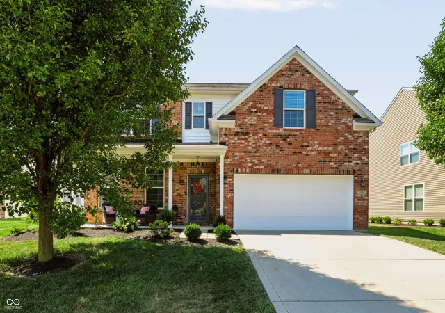 Photo 1 of Single family home for sale at 1486 Valdarno Dr, Greenwood, IN 46143 | MLS# 22123582 | Listing updated on 2026-09-29