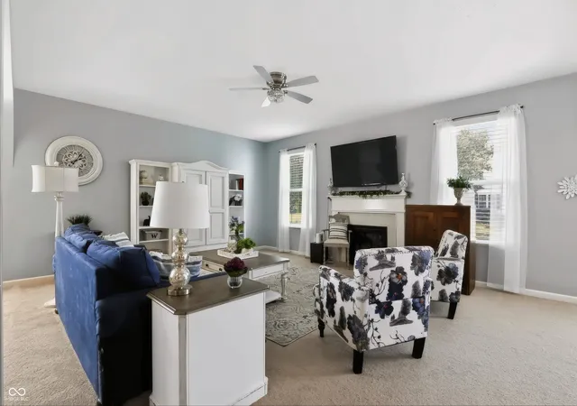 Photo 3 of Single family home for sale at 1486 Valdarno Dr, Greenwood, IN 46143 | MLS# 22123582 | Listing updated on 2026-09-29
