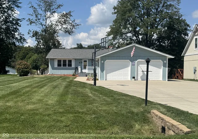 Photo 1 of Single family home for sale at 27 Sw Santee Dr, Greensburg, IN 47240 | MLS# 22123583 | Listing updated on 2026-09-30