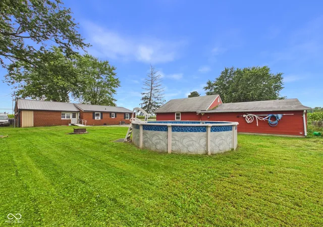 Photo 4 of Single family home for sale at 2868 E State Rd 236, Anderson, IN 46017 | MLS# 22123631 | Listing updated on 2026-09-21