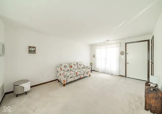 Photo 3 of Condo for sale at 4212 Alhambra Dr, Anderson, IN 46013 | MLS# 22123635 | Listing updated on 2026-09-12