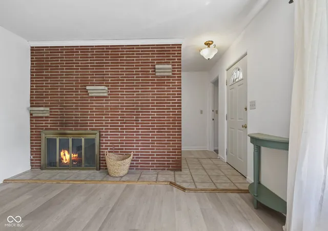Photo 4 of Sale Pending at 1204 N Shortridge Rd, Indianapolis, IN 46219 | MLS# 22123651 | Listing updated on 2026-09-20