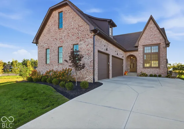 Single family home for sale at 3588 Marketplace Ct, Zionsville, IN 46077 | MLS# 22123694