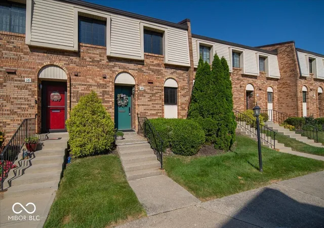 Photo 1 of Condo for sale at 14 Druid Hl Ct, Carmel, IN 46032 | MLS# 22123735 | Listing updated on 2026-09-04
