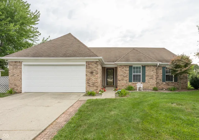 Photo 2 of Single family home for sale at 10236 Chamomile Ct, Noblesville, IN 46060 | MLS# 22123736 | Listing updated on 2026-09-28