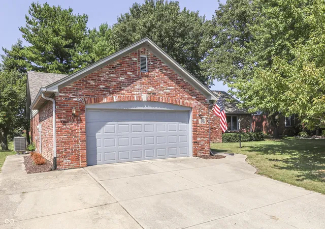 Photo 2 of Sale Pending at 8644 Rahke Rd, Indianapolis, IN 46217 | MLS# 22123763 | Listing updated on 2026-09-19