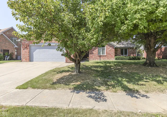 Photo 3 of Sale Pending at 8644 Rahke Rd, Indianapolis, IN 46217 | MLS# 22123763 | Listing updated on 2026-09-19
