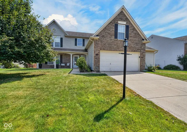 Photo 3 of Single family home for sale at 5659 Bruce Blvd, Noblesville, IN 46062 | MLS# 22123796 | Listing updated on 2026-10-07