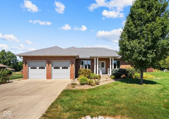 Photo 3 of Sale Pending at 1768 E Bill Brown Ct, Brazil, IN 47834 | MLS# 22123818 | Listing updated on 2026-09-06