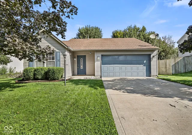 Photo 1 of Sale Pending at 140 Meadow Glen Dr, Avon, IN 46123 | MLS# 22123842 | Listing updated on 2026-09-12