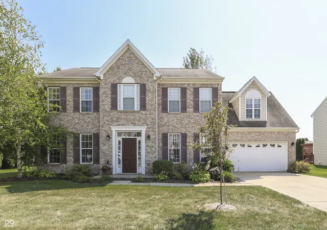 Photo 1 of Sale Pending at 3141 Autumn Run, Bargersville, IN 46106 | MLS# 22123879 | Listing updated on 2026-09-23