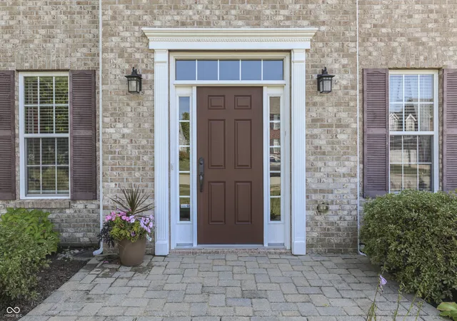 Photo 3 of Sale Pending at 3141 Autumn Run, Bargersville, IN 46106 | MLS# 22123879 | Listing updated on 2026-09-23