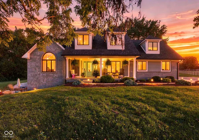 Photo 1 of Single family home for sale at 5772 W Stones Xing Rd, Greenwood, IN 46143 | MLS# 22123890 | Listing updated on 2026-10-02