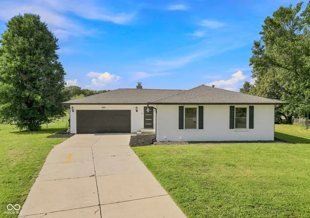 Photo 1 of Single family home for sale at 950 Norwood Ct, Columbus, IN 47203 | MLS# 22123898 | Listing updated on 2026-09-17