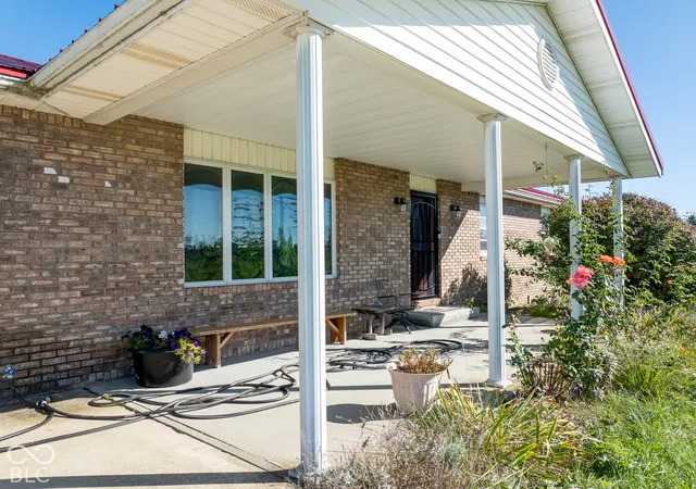 Photo 3 of Single family home for sale at 4791 E County Rd 950 N, Mooreland, IN 47360 | MLS# 22123900 | Listing updated on 2026-10-08